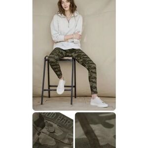 Matilda Jane Womens Good Hart Denham Twill Camo Pants‎ Size 8 New